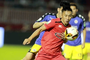 V-League đến hẹn lại… xuống