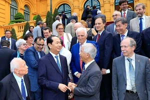 Chủ tịch nước Trần Đại Quang gặp mặt các nhà khoa học quốc tế