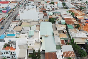 Khỏi xin Thủ tướng khi bán đất ‘đầu thừa đuôi thẹo' cho kế bên