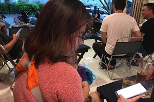 Chưa xài thẻ tín dụng đã liên tục bị làm phiền