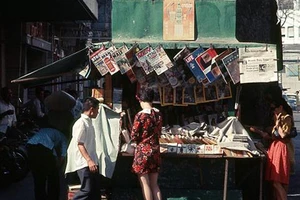 Lạ đời, đọc báo nóng hổi là phải vào… buổi chiều!