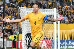 Khi ‘chuột túi’ mơ bẻ cựa ‘gà trống Gaulois’