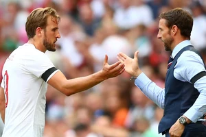 Harry Kane gửi lời ‘đua”’ với Ronaldo
