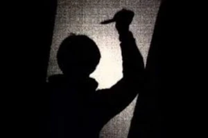 Truy bắt kẻ đâm sau lưng vợ gây thương tích nặng