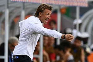 HLV trưởng đội Morocco từng huấn luyện đội Nam Định