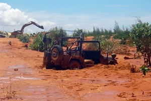 Phó Thủ tướng yêu cầu kiểm tra khai thác titan ở Bình Thuận