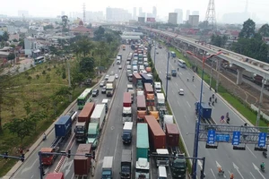 Mở rộng xa lộ Hà Nội bằng vốn ngân sách TP