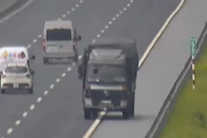 Xử lý tài xế chạy ngược chiều gần 10 km trên cao tốc