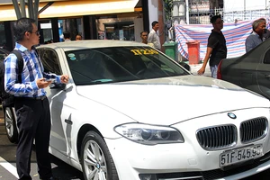 Mua ô tô mở tài khoản: Chưa thể làm ngay!