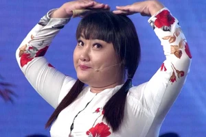 Đời chìm nổi lạ lùng của sao nối ngôi Huyền Trâm