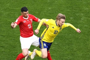 Cơ bắp Bắc Âu thắng nhờ cái chân đốt lưới nhà