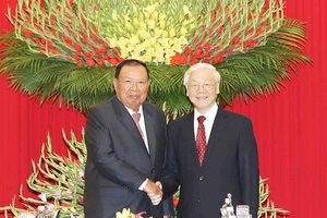 Tổng Bí thư, Chủ tịch nước Lào thăm Việt Nam
