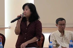 Ai được chứng giấy bán xe cá nhân?