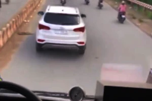 Phải phạt nặng tài xế cản xe cứu hỏa!