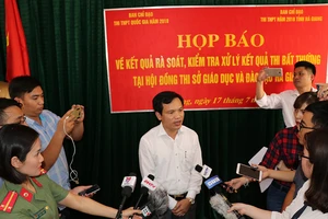 Gian lận điểm thi ở Hà Giang: Phải khởi tố, xử nghiêm!