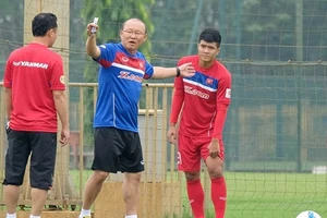 Thầy trò Park Hang-seo bị đe dọa chỉ tiêu Asiad