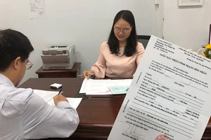 Giả cả giấy xác nhận độc thân để bán nhà