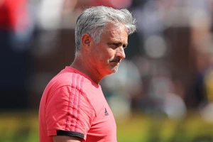 Mourinho gây náo loạn MU