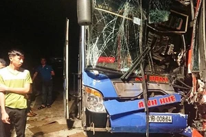 Vụ tai nạn 13 người chết: Tài xế chạy nhiều giờ liền