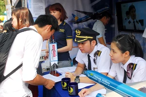 Chờ Vietnam Airlines trả lời tố giác của các phi công