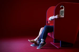 Sự cố cảnh nóng ở CGV: Lỗi cả đôi đàng