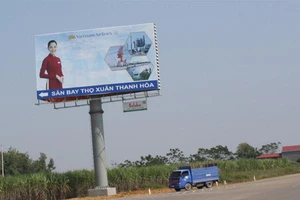 Vì sao Bộ Tài chính đề xuất dừng đổi đất lấy hạ tầng?