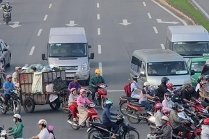 Hiểm họa từ các xe ‘ai thuê thì chạy’