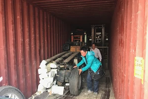 Bị vạ lây vì rác thế giới đổ vào Việt Nam