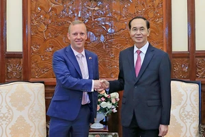 Chủ tịch nước Trần Đại Quang tiếp các đại sứ trình quốc thư