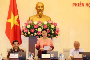 Nên thi tốt nghiệp THPT hay xét cấp bằng?