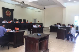 Thuê người xây nhà, nhà sập, chủ nhà có tội?