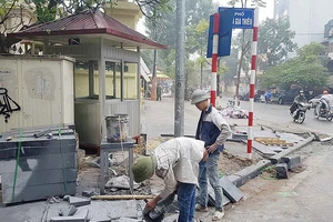 Hà Nội: Không lát đá vỉa hè tràn lan