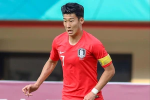 ‘Tỉ phú’ Son Heung-min và luật nghĩa vụ ở Hàn Quốc
