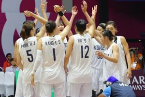 Ấn tượng với đội bóng rổ nữ liên Triều vào chung kết