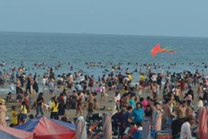 30 trẻ bị lạc khi đi biển Vũng Tàu trong 2 ngày nghỉ lễ