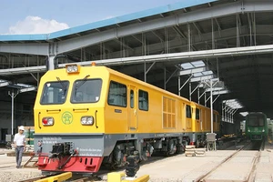 Metro Cát Linh-Hà Đông vẫn bộn bề trước giờ chạy thử