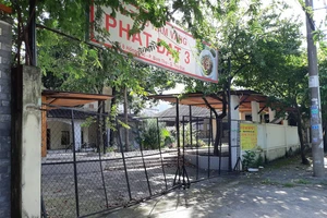 Đất xây trụ sở, cho ‘mượn’ mở nhà hàng?