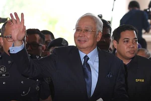 Cựu thủ tướng Malaysia bị khép hàng chục tội danh