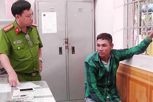 Đủ kiểu tống tiền bằng ảnh nóng, clip sex