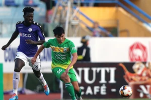 Trận cầu 4 tỉ của bầu Hiển