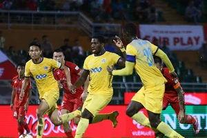 Hai trận ‘chung kết’ V-League