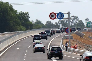 ‘Sang tay’ gói thầu 1.394 tỉ: Chuyện thường?