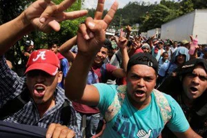 Mỹ dọa đóng cửa biên giới với Mexico