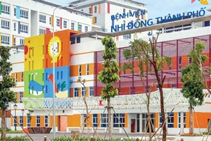 Xây bệnh viện, chưa thể giảm quá tải!