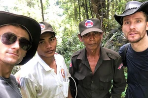 Đến Campuchia truy tìm MH370