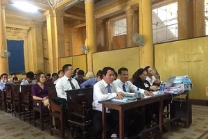 ‘Bị cáo không nhìn thấy tiền, chỉ làm theo chỉ đạo’