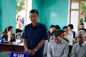 Xẻ thịt đất quốc phòng, nguyên sư đoàn trưởng lãnh án