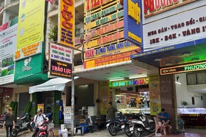 Từ vụ đổi 100 USD: Cần sửa Nghị định 96