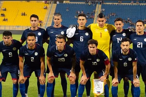 Vì sao Philippines chơi ‘hai cơ trưởng’?