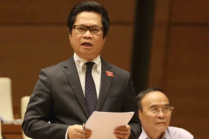 Ngân sách như bầu sữa, ai cũng xin